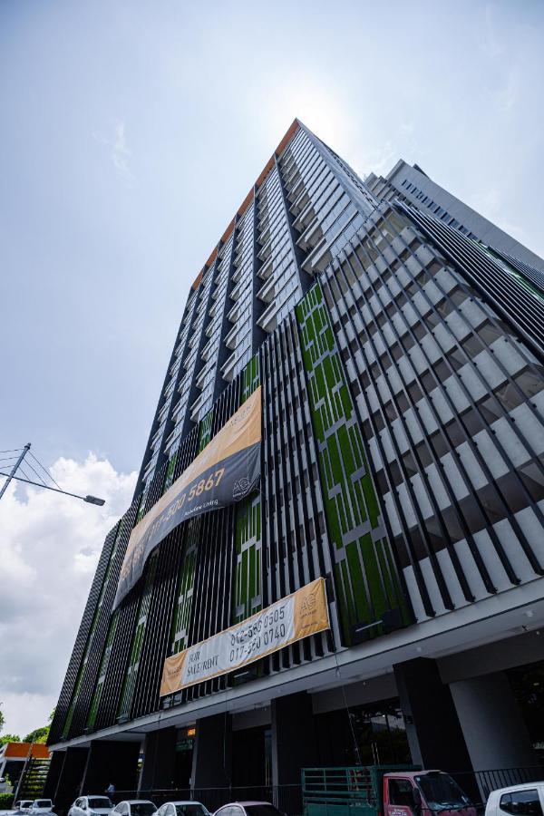 Beacon Executive Suites Джордж Таун Екстериор снимка