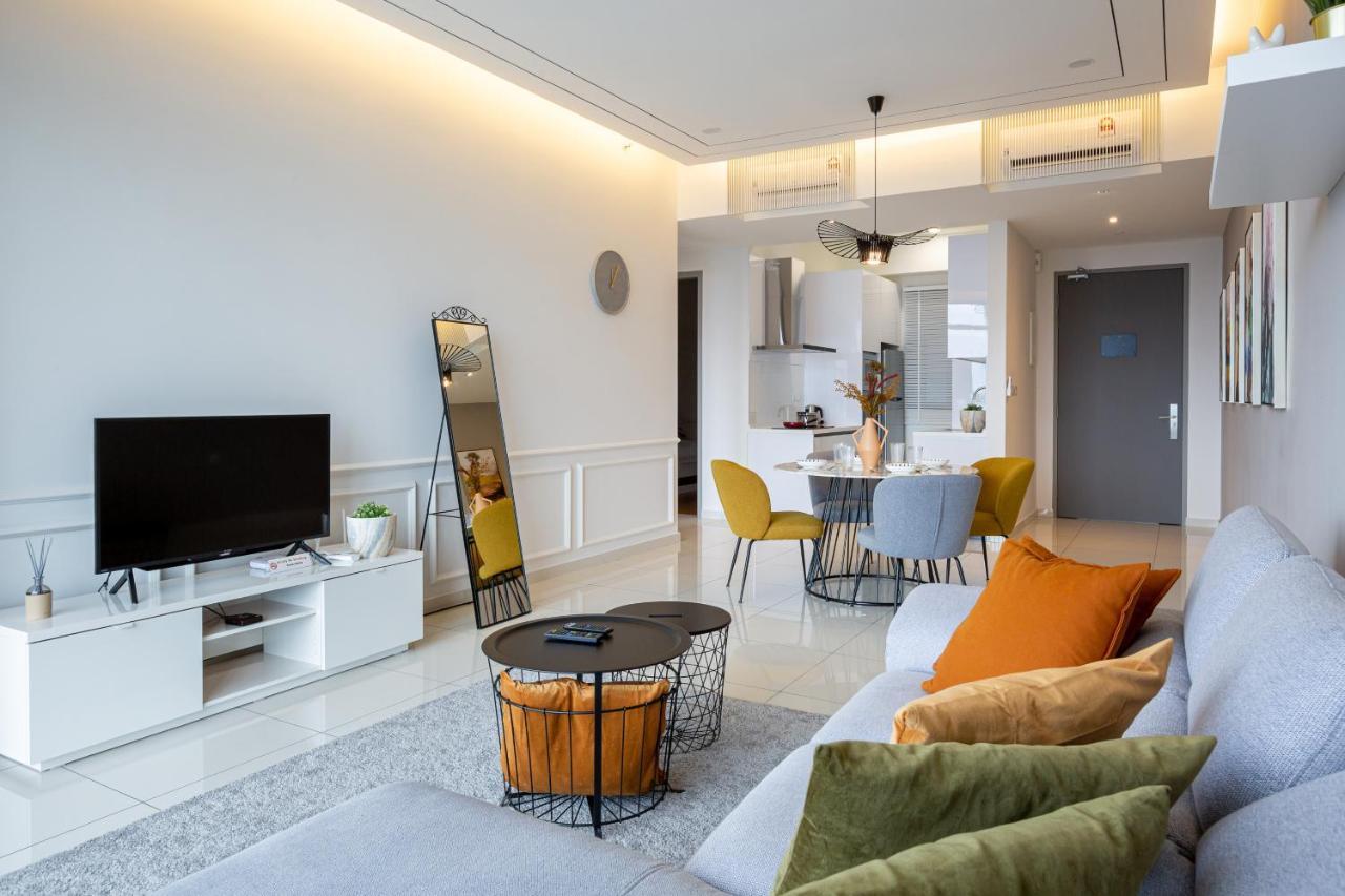Beacon Executive Suites Джордж Таун Екстериор снимка